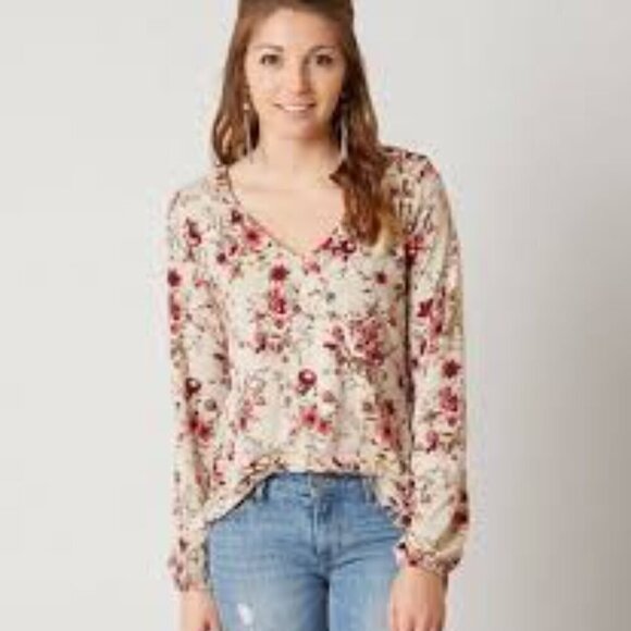 Daytrip BKE Taupe & Red Multi Floral Print Long Sleeve Open Back Blouse - Picture 4 of 13
